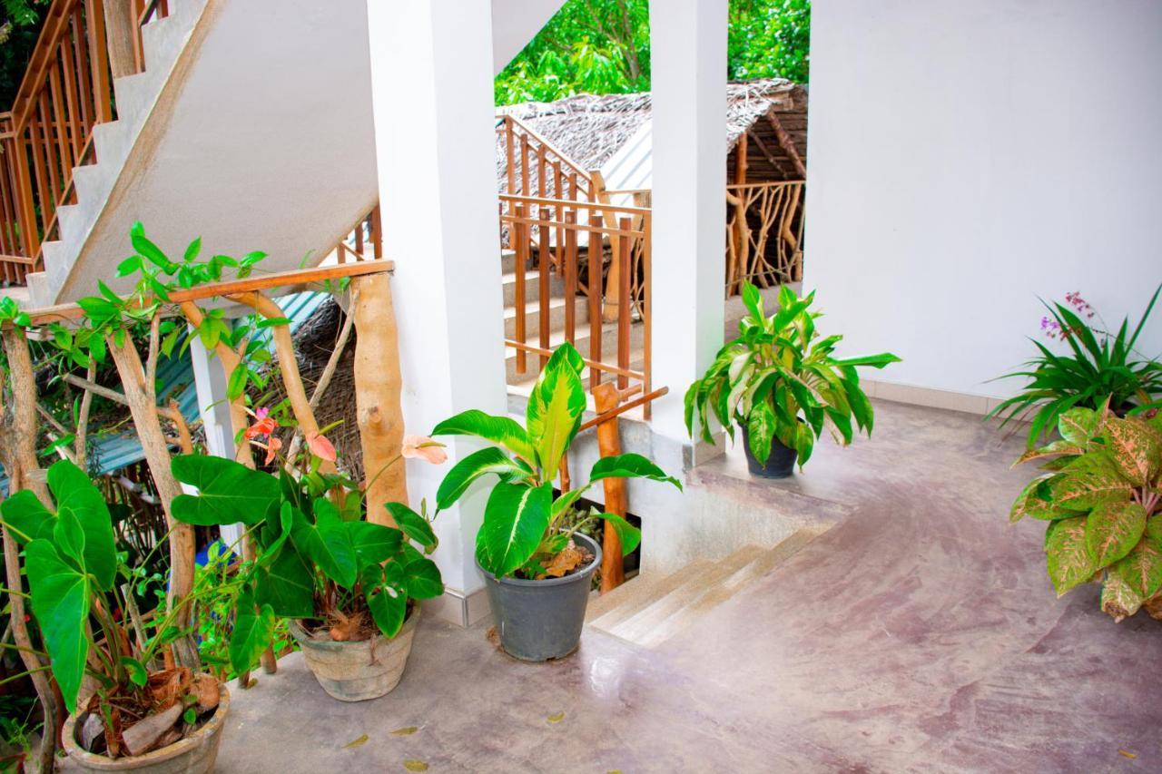 Turtle Paradise Tangalle Exterior photo